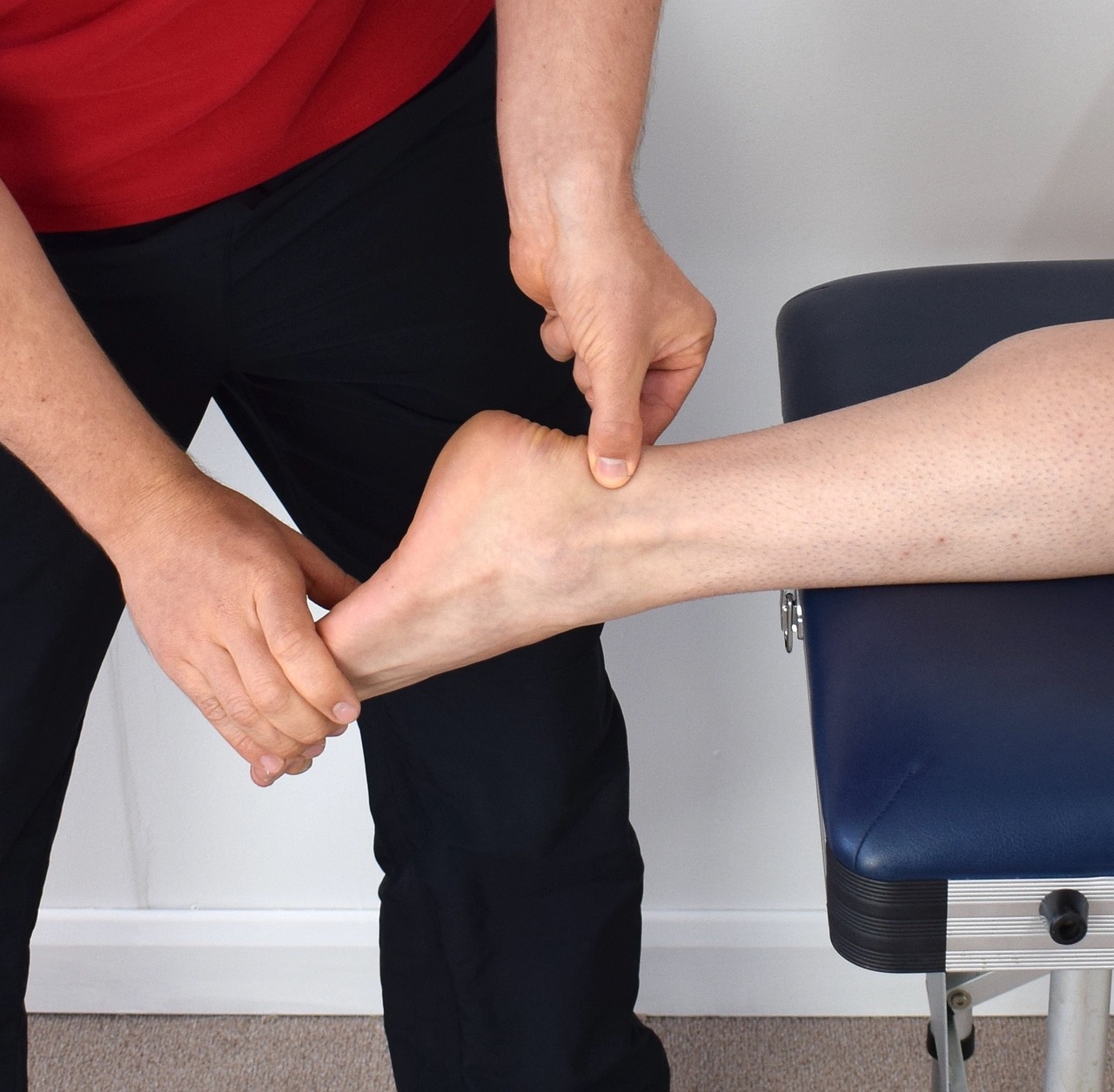 Stepping Pain-Free: Understanding and Managing Ankle Pain with Physiotherapy